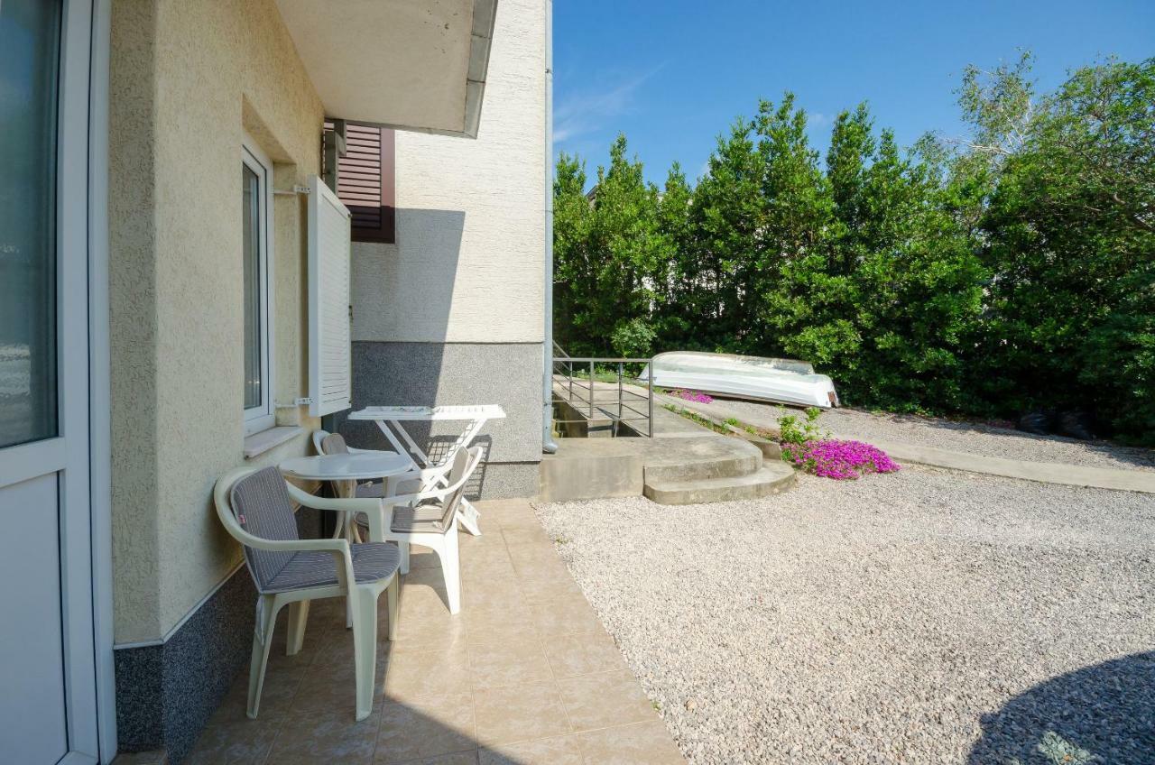 Apartments Branimir Novi Vinodolski Eksteriør bilde