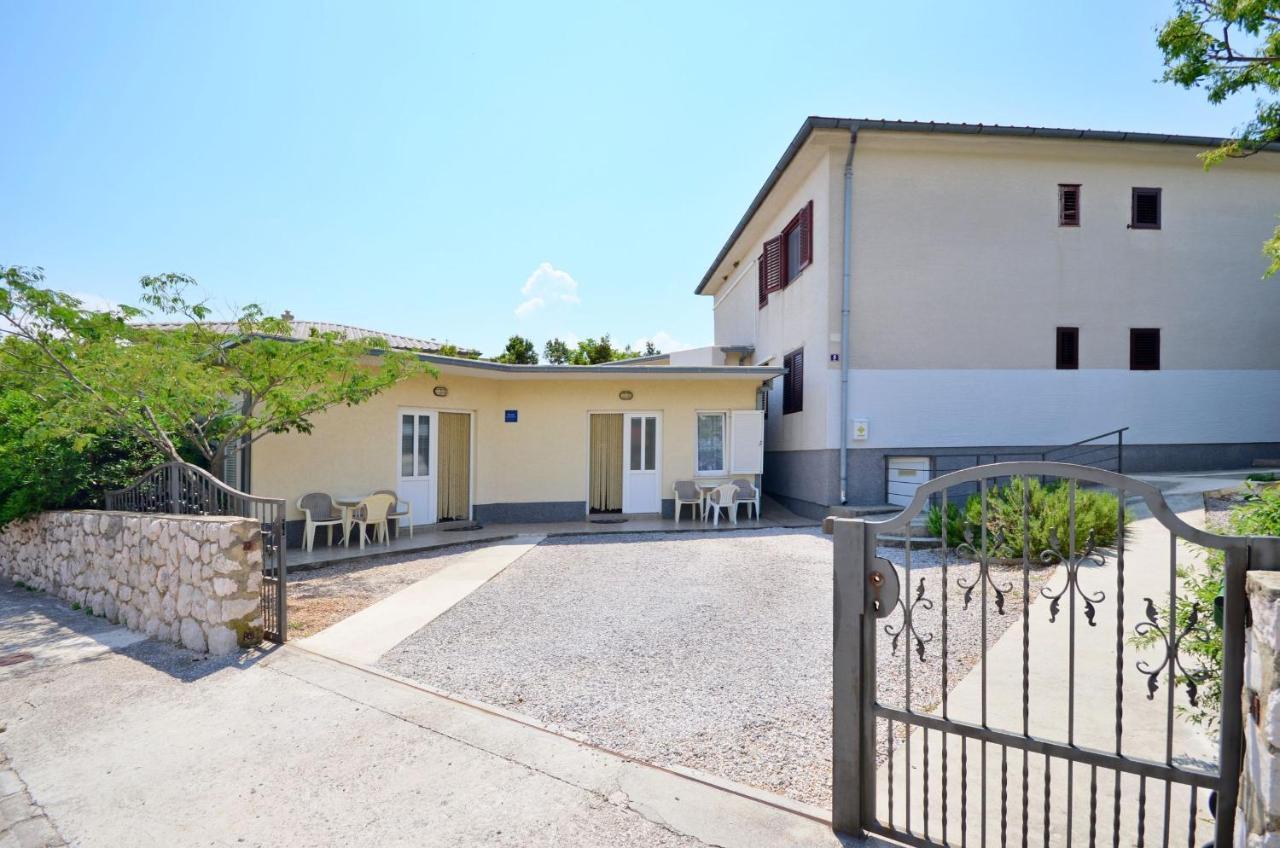 Apartments Branimir Novi Vinodolski Eksteriør bilde